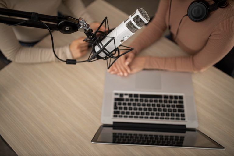 4 Tips for Marketing a Podcast